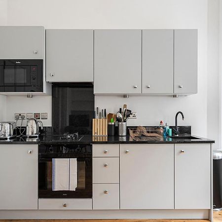 Chic Apartment Near Kensington Palace Londen Buitenkant foto