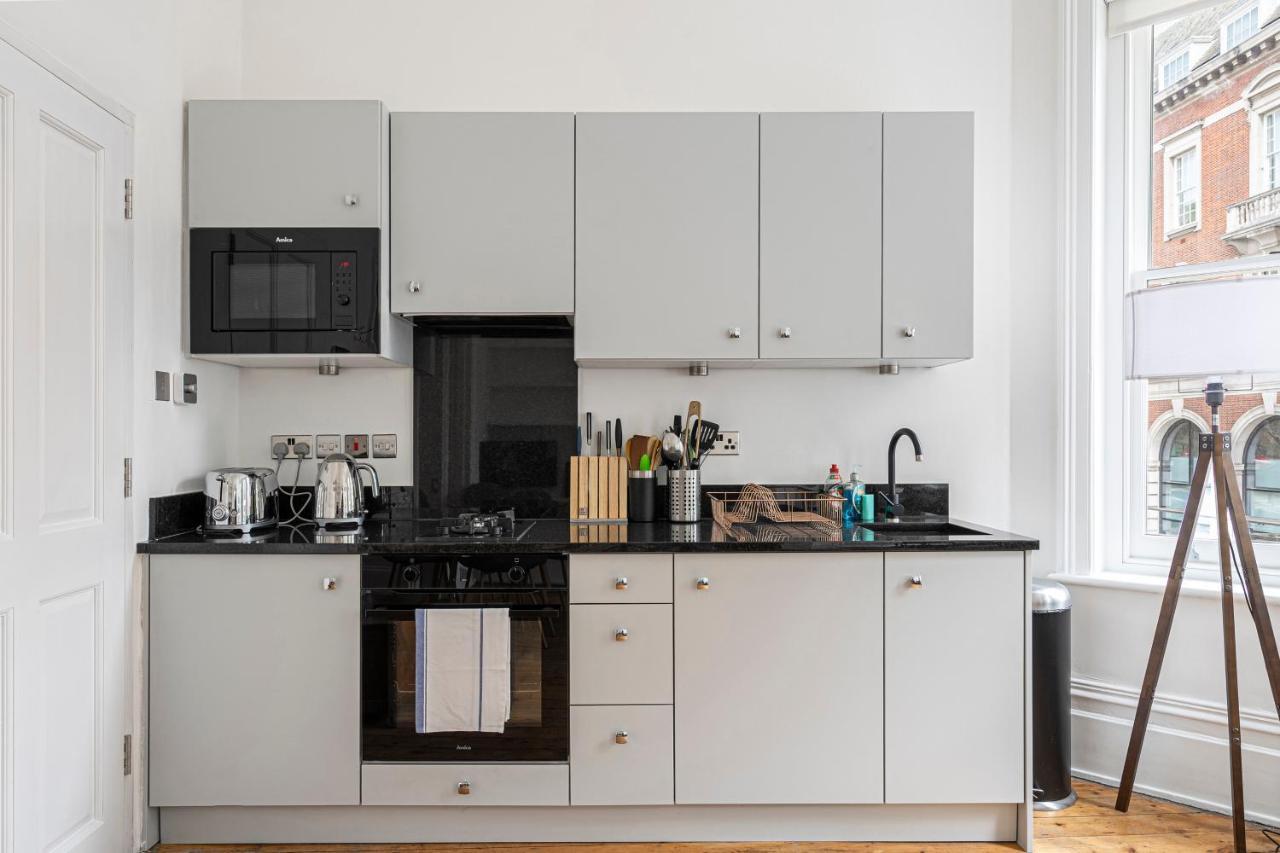 Chic Apartment Near Kensington Palace Londen Buitenkant foto